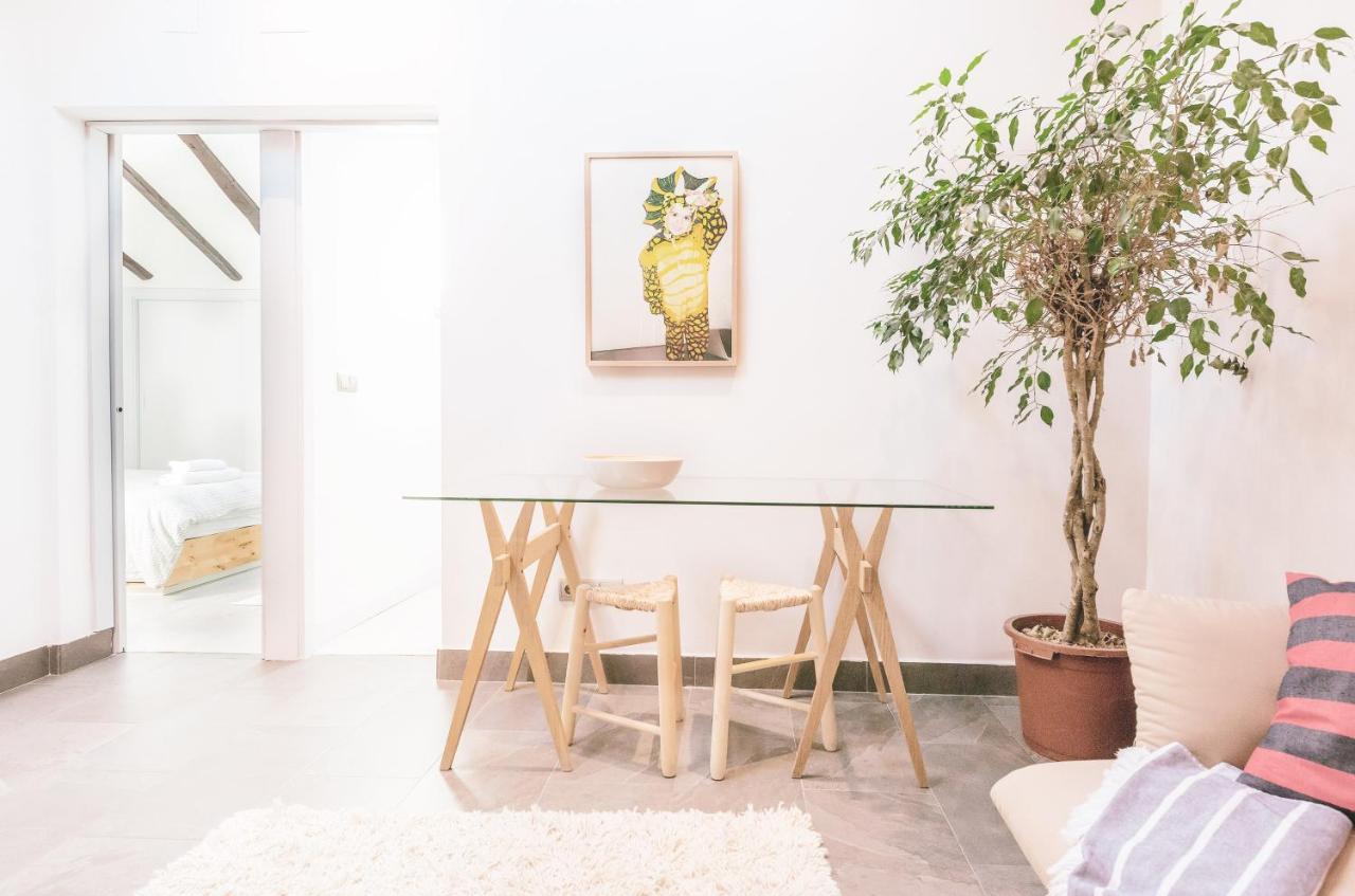 Bohemian 2Bedroom Attic In Lavapies Madrid Eksteriør billede